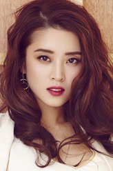 林洛雪（李若嘉饰演）