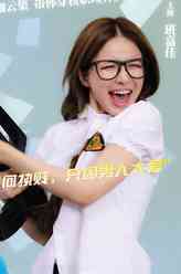 茉莉（班嘉佳饰演）